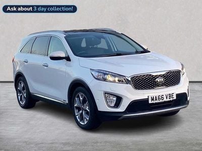 White Used 2016 Kia Sorento SUV | £16,499 (A bit pricey)
