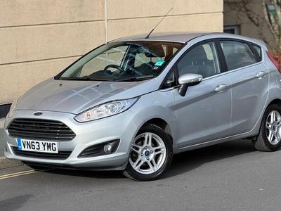Used Ford Fiesta Zetec 100 HP (73 kW) 2013 Silver Hatchback