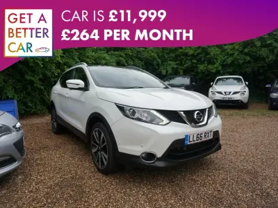 Used Nissan Qashqai Tekna 2016 White SUV
