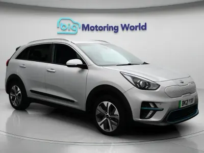 Used Kia e-Niro 147 kW (201 HP) 2021 Silver SUV