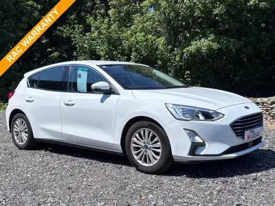 Used Ford Focus Titanium 125 HP (91 kW) 2019 White Hatchback