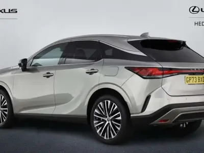 Używany Lexus RX350h 247 KM (181 kW) 2024 Srebrny SUV