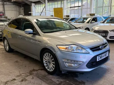 Begagnad Ford Mondeo Business Edition 140 HK (102 kW) 2014 Silver Halvkombi