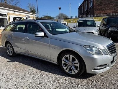 Usado Mercedes E250 Avantgarde 2010 Prateado Carrinha