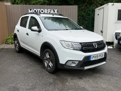 Used Dacia Sandero Essentiel 95 HP (69 kW) 2019 White Hatchback