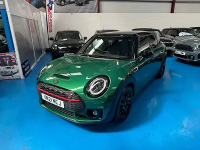 Begagnad Mini Cooper Clubman Sport 2021 Grön Kombi