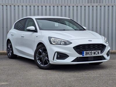 used Ford Focus s 1.0T EcoBoost ST-Line Euro 6 (s/s) 5dr Full Service History Hatchback