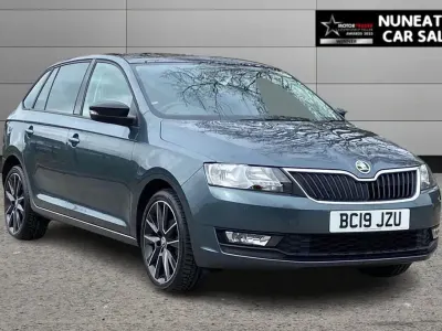 Gebraucht Skoda Rapid Sport 110 PS (80 kW) 2019 Grau Kleinwagen