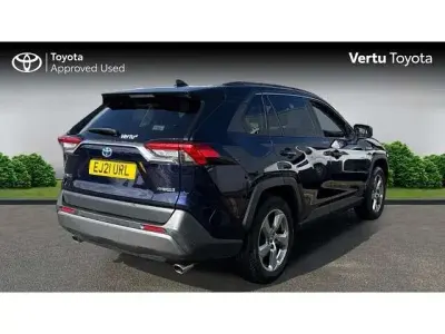 Usado Toyota RAV4 Hybrid Design 214 HP (157 kW) 2021 Azul SUV