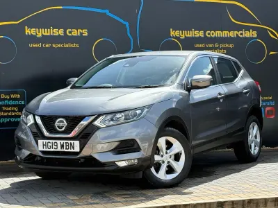 Used Nissan Qashqai Acenta Premium 115 HP (84 kW) 2019 Grey SUV