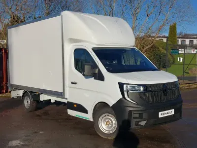 Nowe Renault Master 2025 Biały Minivan
