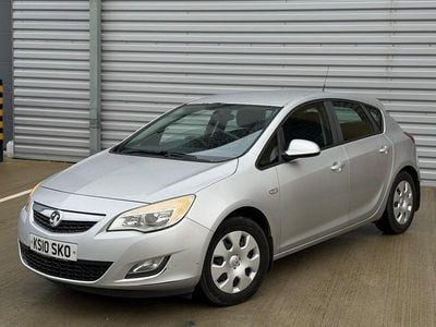 Silver Used 2010 Vauxhall Astra Hatchback | £1,490 (Fair price)