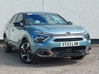 Begagnad Citroën C4 PureTech 131 HK (96 kW) 2023 Blå SUV