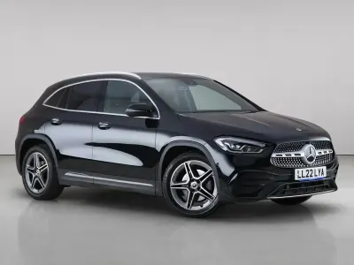 Used Mercedes GLA200 Executive 163 HP (119 kW) 2022 Black SUV