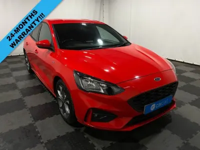 Used Ford Focus ST-Line 125 HP (91 kW) 2018 Red Hatchback