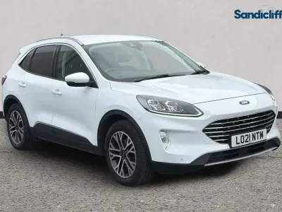 Used Ford Kuga Titanium 120 HP (88 kW) 2021 White SUV