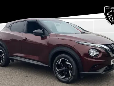 Used Nissan Juke N-Connecta 114 HP (83 kW) 2023 Red SUV