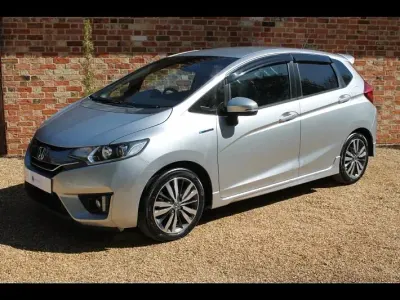 Used Honda Fit Hybrid 109 HP (80 kW) 2026 Silver Hatchback