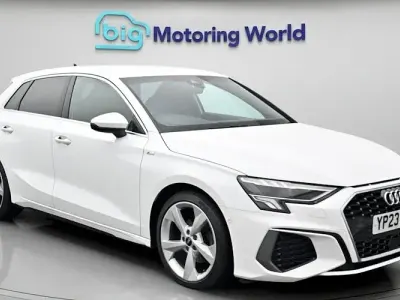 Begagnad Audi A3 Sportback S-Line 150 HK (110 kW) 2023 Vit Halvkombi