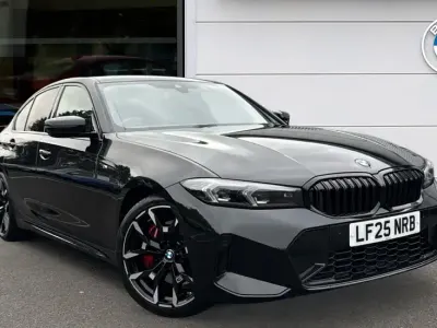Begagnad BMW 320 M Sport 181 HK (133 kW) 2025 Svart