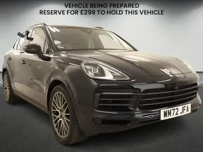 Used Porsche Cayenne Platinum Edition 462 HP (339 kW) 2022 Blue SUV