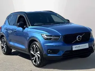 Begagnad Volvo XC40 R-Design Pro 247 HK (181 kW) 2021 Blå SUV