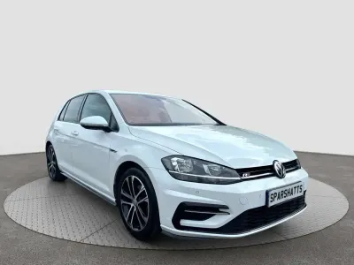 Begagnad VW Golf VII R-line 150 HK (110 kW) 2018 Vit Halvkombi