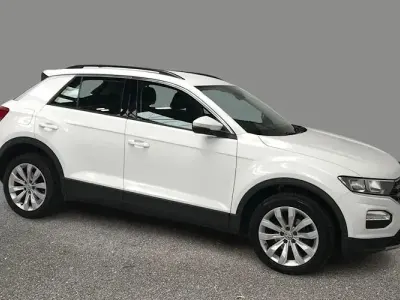 Used VW T-Roc SE 116 HP (85 kW) 2019 White SUV