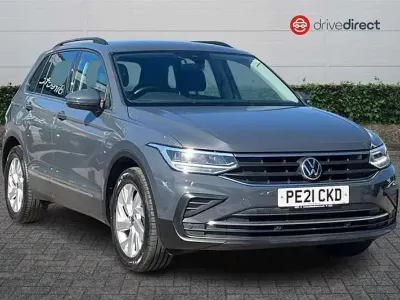 Używany VW Tiguan Life 150 KM (110 kW) 2021 Szary SUV