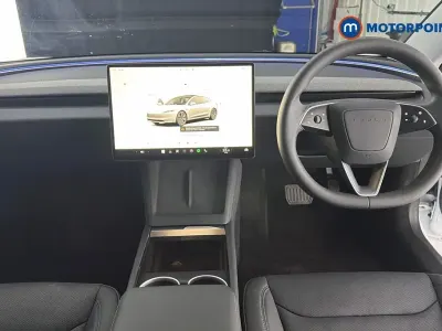 Usado Tesla Model 3 RWD 208 kW (283 HP) 2024 Branco Sedan