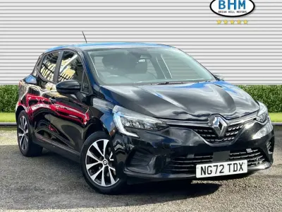 Used Renault Clio V Evolution 145 HP (106 kW) 2023 Diamond black . Hatchback
