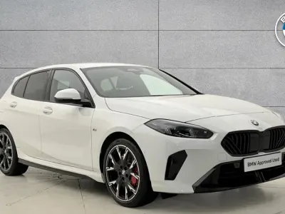 Usado BMW 120 M Sport 168 CV (123 kW) 2025 Blanco Utilitario