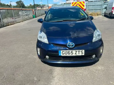 Used Toyota Prius T3 2015 Blue Hatchback