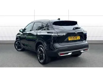 New Nissan Qashqai N-Connecta 140 HP (102 kW) 2025 Black SUV