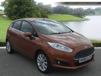 Used Ford Fiesta Titanium 100 HP (73 kW) 2016 Brown Hatchback