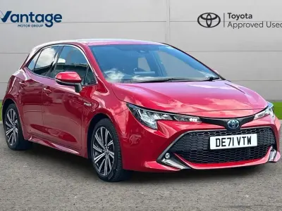 Used Toyota Corolla Design 180 HP (132 kW) 2021 Red Hatchback