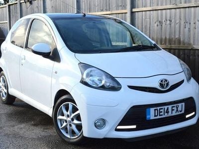 White Used 2014 Toyota Aygo Hatchback | £4,149 (Good price)