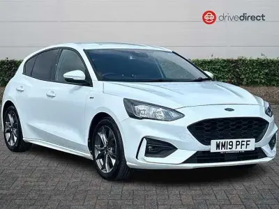 Used Ford Focus ST-Line 125 HP (91 kW) 2019 White Hatchback