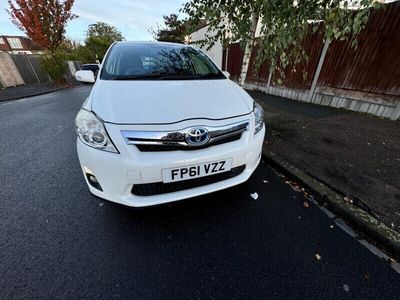 Toyota Auris Hybrid