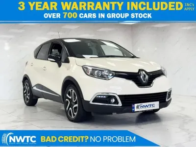 Used Renault Captur Dynamique 90 HP (66 kW) 2015 Cream/black SUV