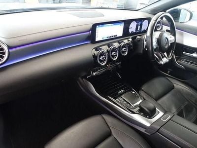 Begagnad Mercedes CLA35 AMG Shooting Brake Premium 306 HK (225 kW) 2020 Grå Kombi
