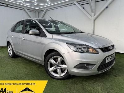 Silver Used 2009 Ford Focus Zetec Hatchback | £1,395 (Good price)