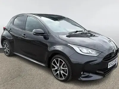 Used Toyota Yaris Hybrid 116 HP (85 kW) 2021 Black Hatchback