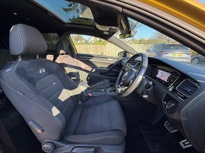 Usado VW Golf VII R 300 HP (220 kW) 2019 Amarelo Citadino
