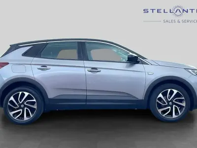 Second-hand Vauxhall Grandland X Elite 128 CP (94 kW) 2018 Gri SUV