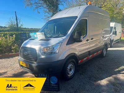 Usado Ford Transit 155 HP (114 kW) 2015 Prateado Van
