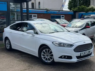 Used Ford Mondeo Zetec 150 HP (110 kW) 2017 White Hatchback