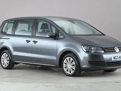 Usado VW Sharan S 150 HP (110 kW) 2019 Cinzento Monovolume