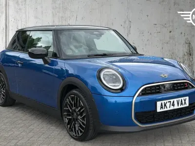 Begagnad Mini Cooper S Hatch 201 HK (147 kW) 2024 Blå Halvkombi