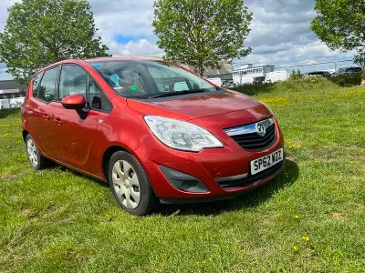Used Vauxhall Meriva S 2012 Orange MPV